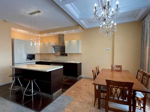 квартира за адресою Жилянська вул., 59