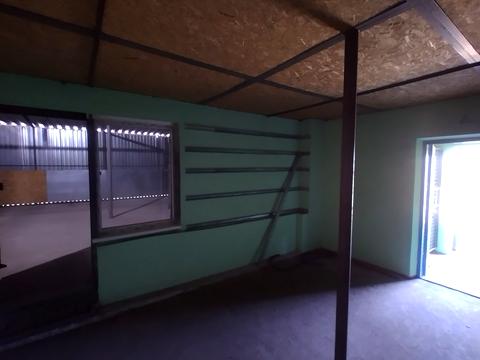 комерційна за адресою Центральна вул., 12
