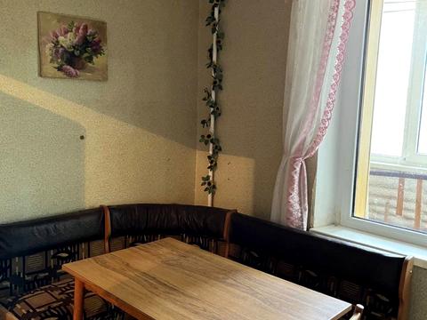 квартира за адресою Академіка Єфремова вул. (Командарма Уборевича), 25