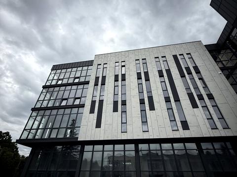 коммерческая по адресу Тернопільська ул., 17