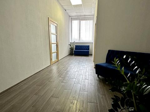 коммерческая по адресу Гарета Джонса ул. (Сім'ї Хохлових), 15