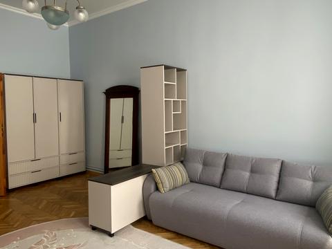 квартира по адресу Кропивницкого пл., 1
