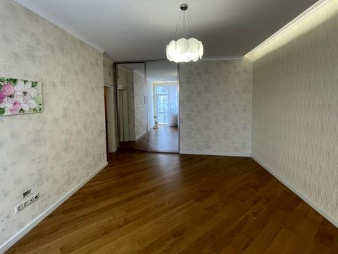 комерційна за адресою Володимира Янева вул., 8