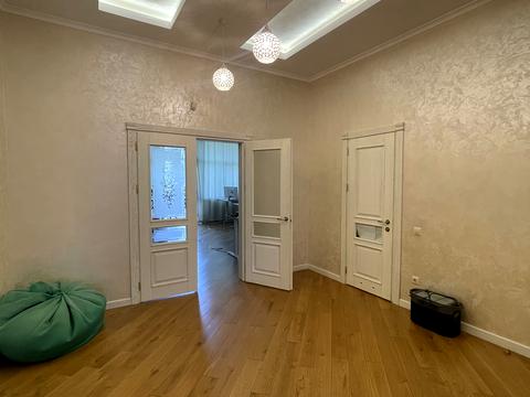комерційна за адресою Володимира Янева вул., 8
