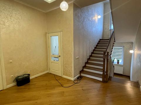комерційна за адресою Володимира Янева вул., 8