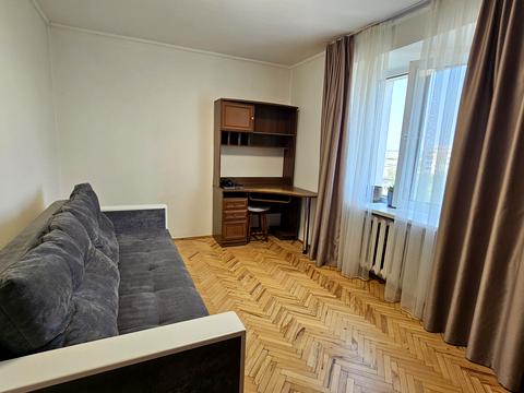 квартира за адресою Гната Хоткевича вул., 44а