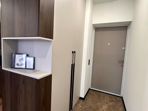 квартира за адресою Київ, Дніпровська набережна вул., (Будинок 8)