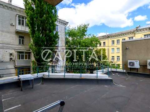 коммерческая по адресу Князей Острожских ул. (Московська), 46/2