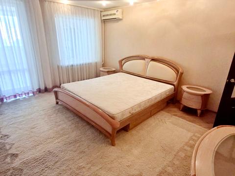 квартира за адресою Левка Лук'яненка вул. (Маршала Тимошенка), 2/4