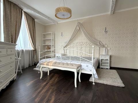квартира за адресою Київ, Олени Пчілки вул., 2