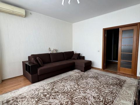 квартира за адресою Миколи Бажана просп., 10