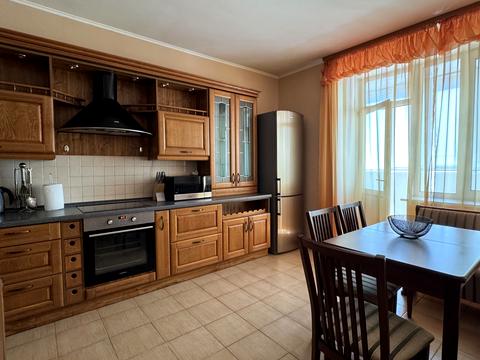 квартира за адресою Миколи Бажана просп., 10