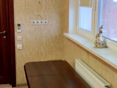 будинок за адресою Археологів вул. (Крилова), 126а