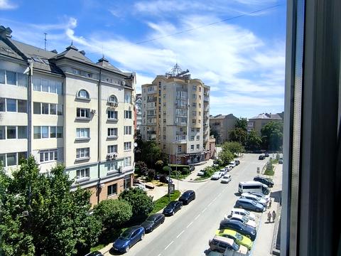 квартира за адресою Пилипа Орлика вул., 11