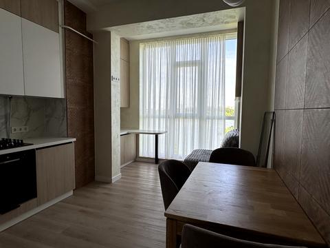 квартира за адресою В'ячеслава Чорновола вул., 94в