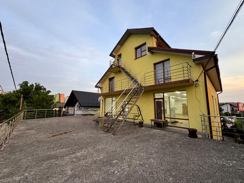 комерційна за адресою Івано-Франківськ, набережна Василя Стефаника вул., 82