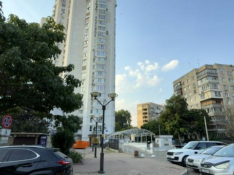 квартира по адресу Академика Глушко просп. (Академіка Глушка), 32