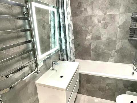 квартира за адресою Залізнична вул., 9А