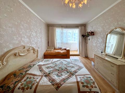 квартира за адресою Гната Хоткевича вул., 65а