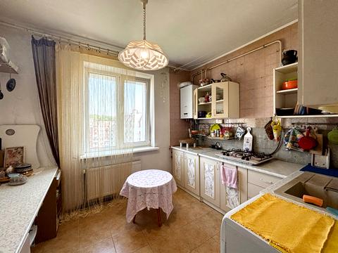 квартира за адресою Гната Хоткевича вул., 65а