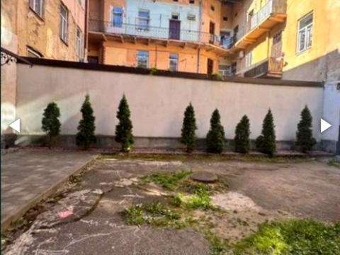 квартира за адресою Пантелеймона Куліша вул., 12