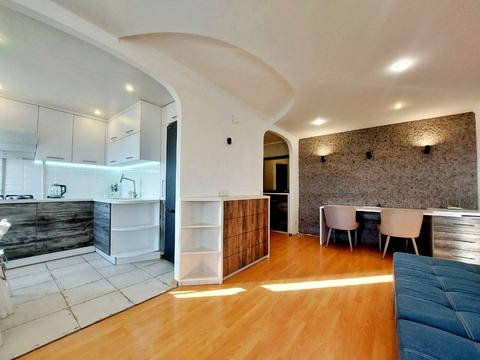 квартира за адресою Дніпро, Богдана Хмельницького просп. (Героїв Сталінграда), 24