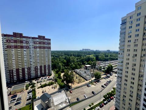 квартира за адресою Академіка Глушкова просп., 9-Д