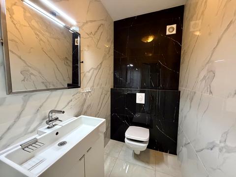 квартира за адресою Чорновола вул., 1