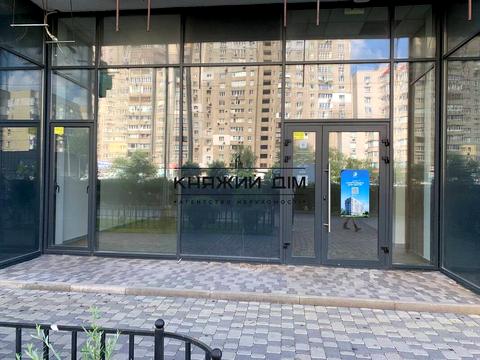 комерційна за адресою Ревуцького вул., 40-Б
