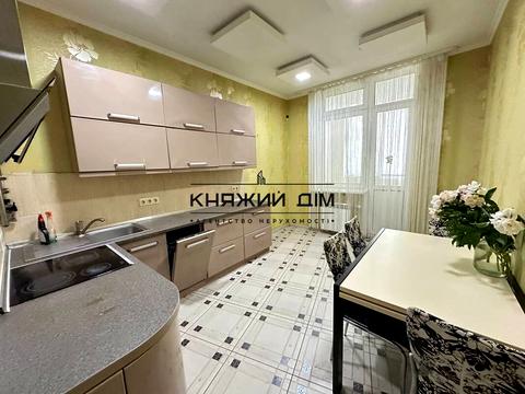 квартира за адресою Гната Хоткевича вул. (Червоногвардійська), 12