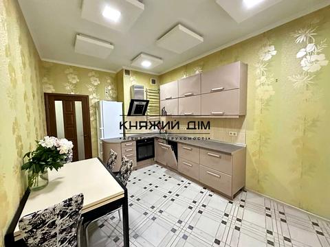 квартира за адресою Гната Хоткевича вул. (Червоногвардійська), 12