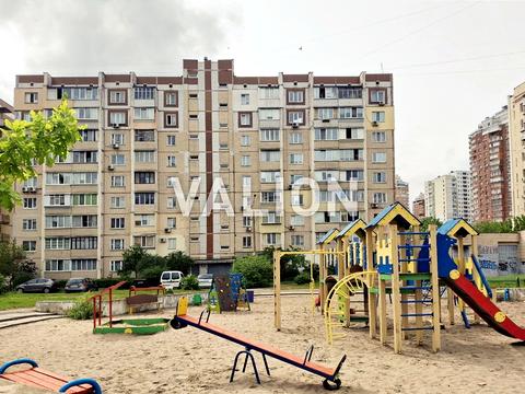 квартира по адресу Червоной Калины просп. (Владимира Маяковского), 81-Б