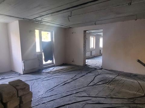 комерційна за адресою Миру вул., 21