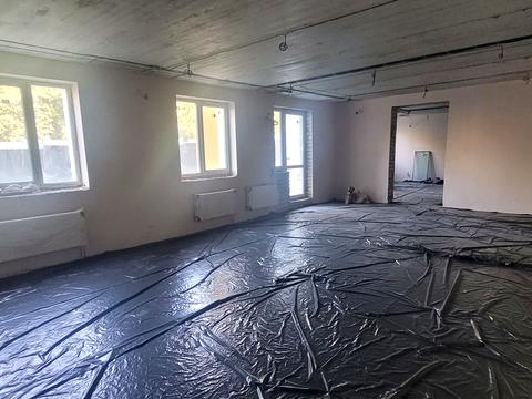 комерційна за адресою Миру вул., 21