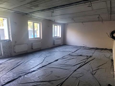 комерційна за адресою Миру вул., 21