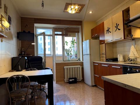 квартира по адресу Миколы Бажана просп., 14