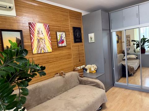 квартира за адресою Миколи Бажана просп., 14