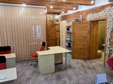 комерційна за адресою Василя Тютюнника вул. (Анрі Барбюса), 58/1