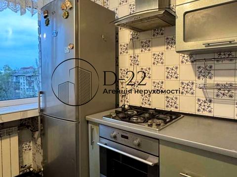 квартира по адресу Уинстона Черчилля ул. (Красноткацкая), 21/7