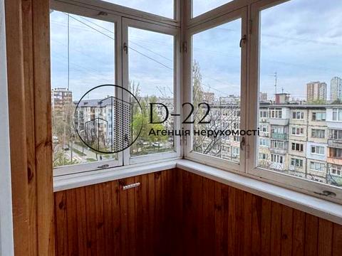 квартира по адресу Уинстона Черчилля ул. (Красноткацкая), 21/7