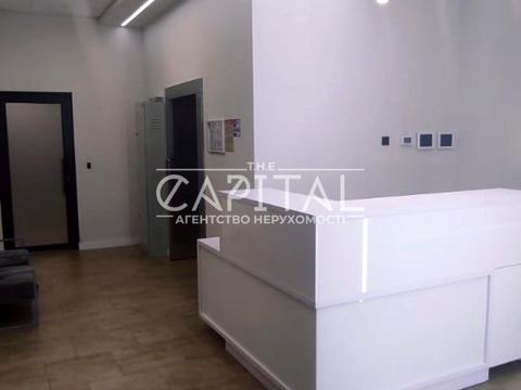 коммерческая по адресу Михаила Максимовича ул. (Онуфрія Трутенка), 8