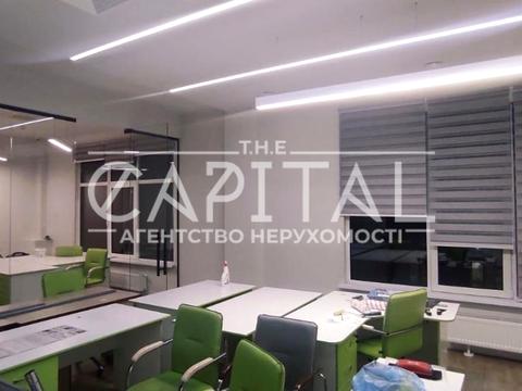 коммерческая по адресу Михаила Максимовича ул. (Онуфрія Трутенка), 8