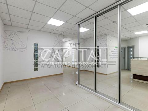 коммерческая по адресу Лесі Українки пл., 34