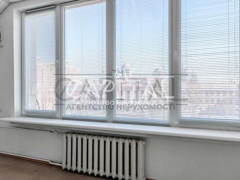 коммерческая по адресу Лесі Українки пл., 34
