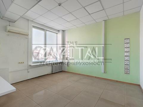 коммерческая по адресу Лесі Українки пл., 34