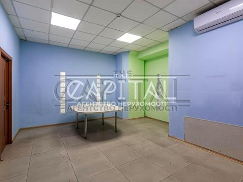 коммерческая по адресу Лесі Українки пл., 34