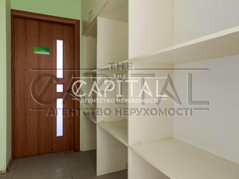коммерческая по адресу Лесі Українки пл., 34