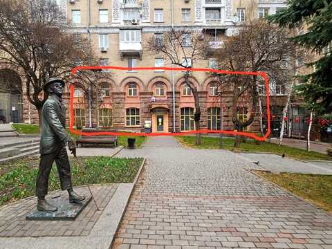 комерційна за адресою Прорізна вул., 6