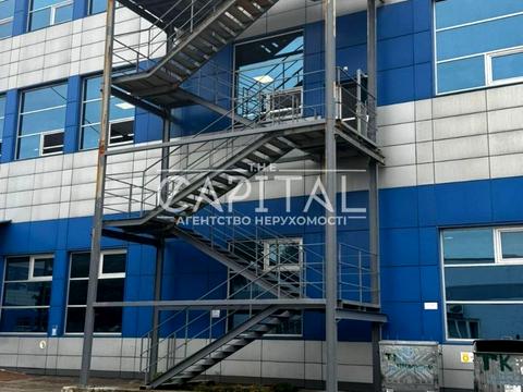 комерційна за адресою Роберта Лісовського вул. (Академіка Бутлерова), 1