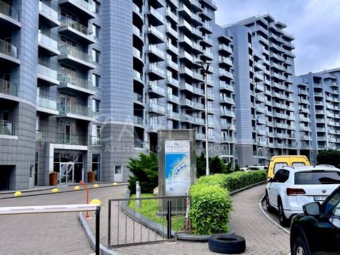 квартира за адресою Раїси Окіпної вул., 18
